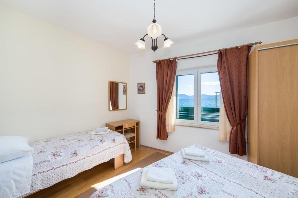 Apartments Dominko Brist Exterior foto