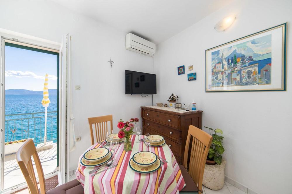 Apartments Dominko Brist Exterior foto